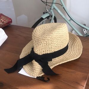 H&M straw hat with black ribbon
